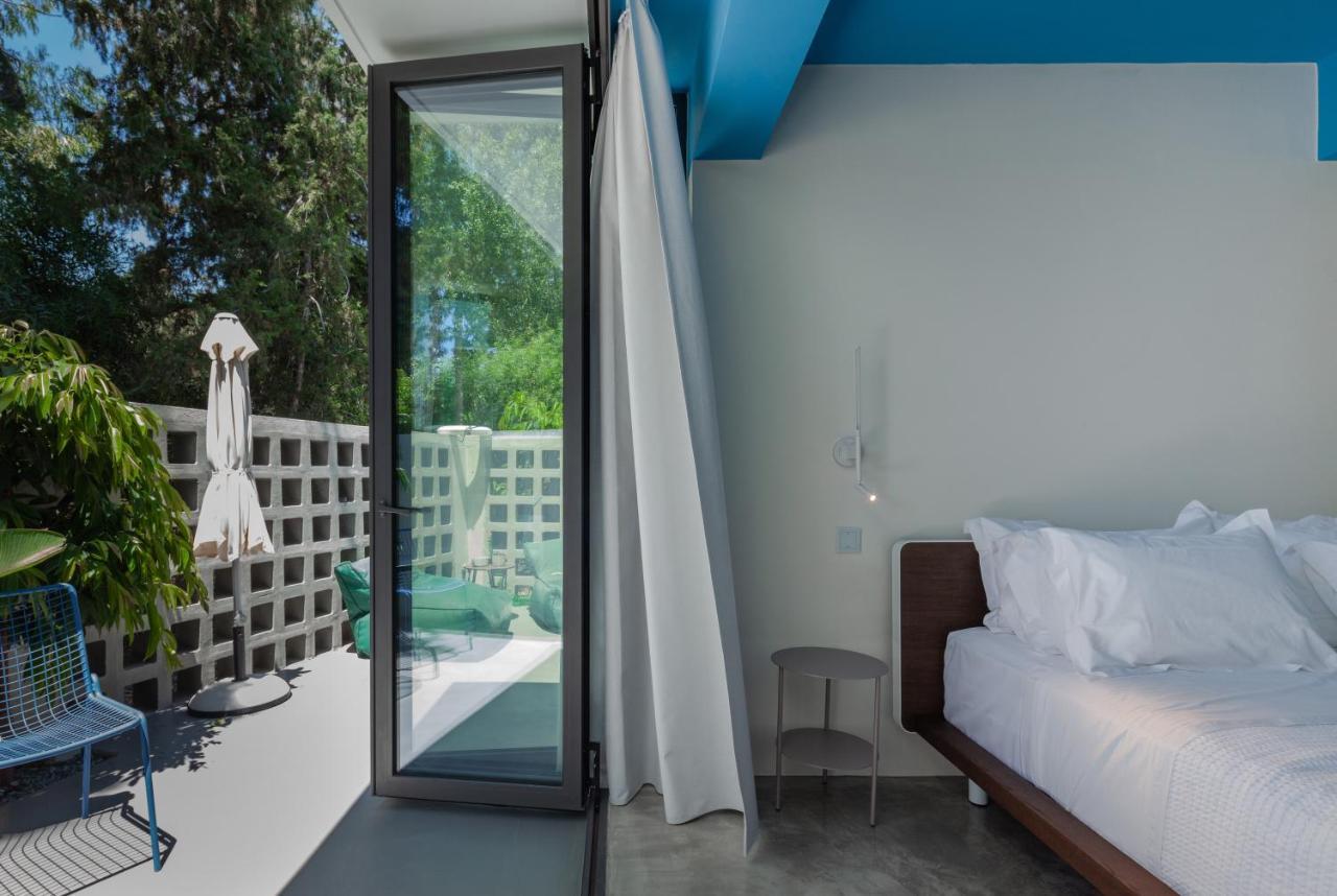 Adrop Pool Suites Paphos Eksteriør billede